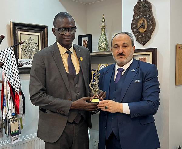 The Secretary-General of the League holds a meeting with the Malian MP Alioune Gueye to discuss enhancing cooperation