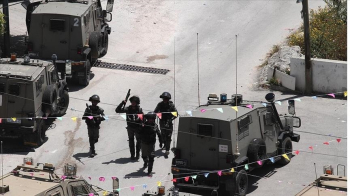 İsrail Güvenlik Güçleri Aralarında Çocukların da Bulunduğu 20 Filistinliyi Gözaltına Aldı