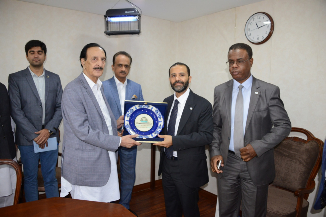 The delegation meets with the leader of opposition in the Pakistani parliament