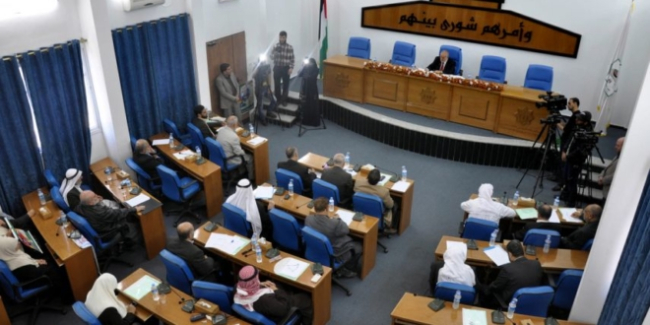 بيان صحفي صادر عن لجنة القدس والأقصى بالمجلس التشريعي الفلسطيني حول إغلاق المسجد الأقصى المبارك في وجه المصلين المقدسيين