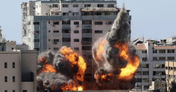 HRW: İsrail’in Gazze’ye Yönelik Hava Saldırılarında Hedef Alınan Gökdelenlerin Vurulması Savaş Suçudur