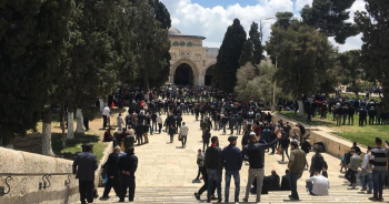 Israeli police bar Jerusalemite from entering Aqsa for several days