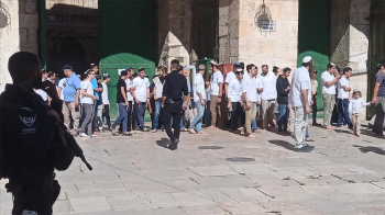 İsrail Polisinin Eşlik Ettiği Fanatik Yahudiler Yine Mescid-i Aksa'ya Baskın Düzenledi