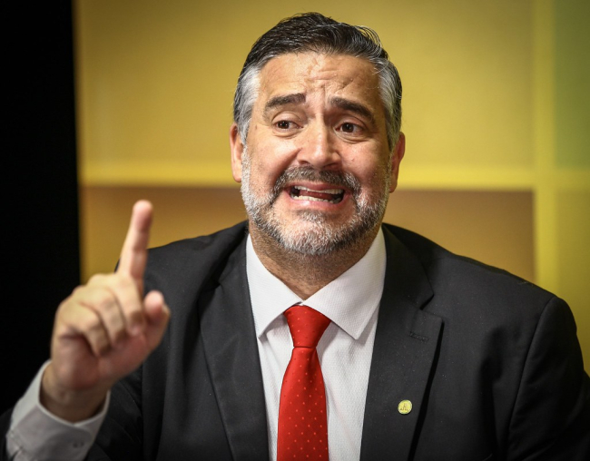 Un parlementaire brésilien condamne l'agression israélienne contre le peuple palestinien